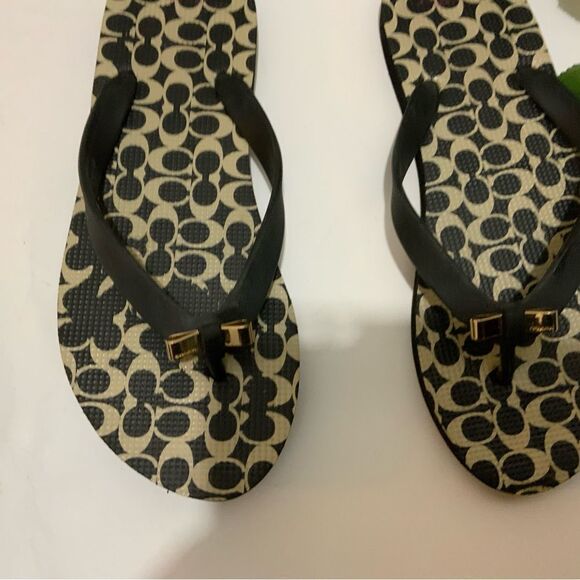 Coach Amel Black and Tan Rubber Signature C Flip Flop Sandals Silver Bow … - Picture 3 of 12